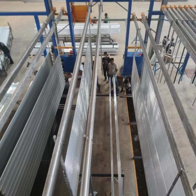 Buen precio Línea de producción de anodización manual ecológica de 2500 T/m En línea