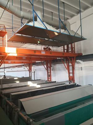 Prezzo buono 2000T/M Capacità Linea di anodizzazione verticale semiautomatica per la finitura superficiale del profilo di alluminio personalizzabile In linea
