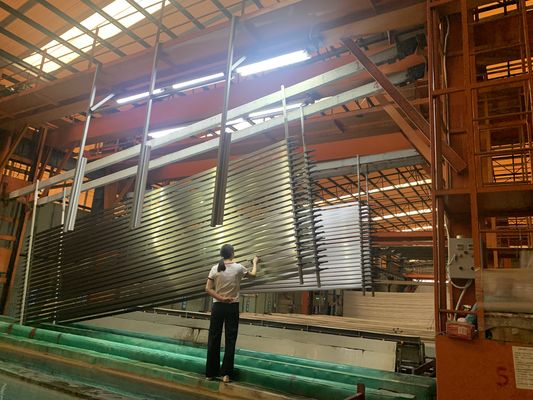 Bom preço Linha de produção de anodização de perfis de alumínio de alto desempenho 2000T/M para janela on-line