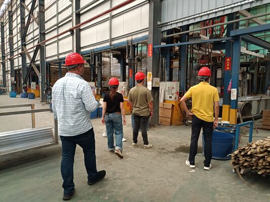 Good price 50 Tons Per Month Semi-Automatic Aluminum Anodizing Line for 6063, 6061, ADC12 Alloys online