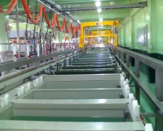 Dobra cena Linia produkcyjna do anodowania poziomego kluczy do rur aluminiowych o miesięcznej wydajności 50 ton i łatwej obsłudze W Internecie
